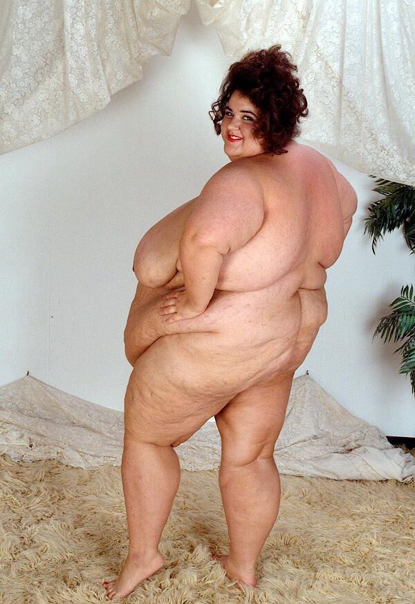 SSBBW EARTHA QUAKE LEGENDARY QUEEN