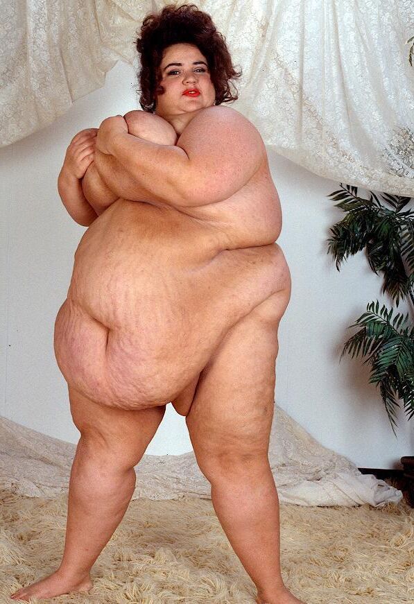 SSBBW EARTHA QUAKE LEGENDARY QUEEN
