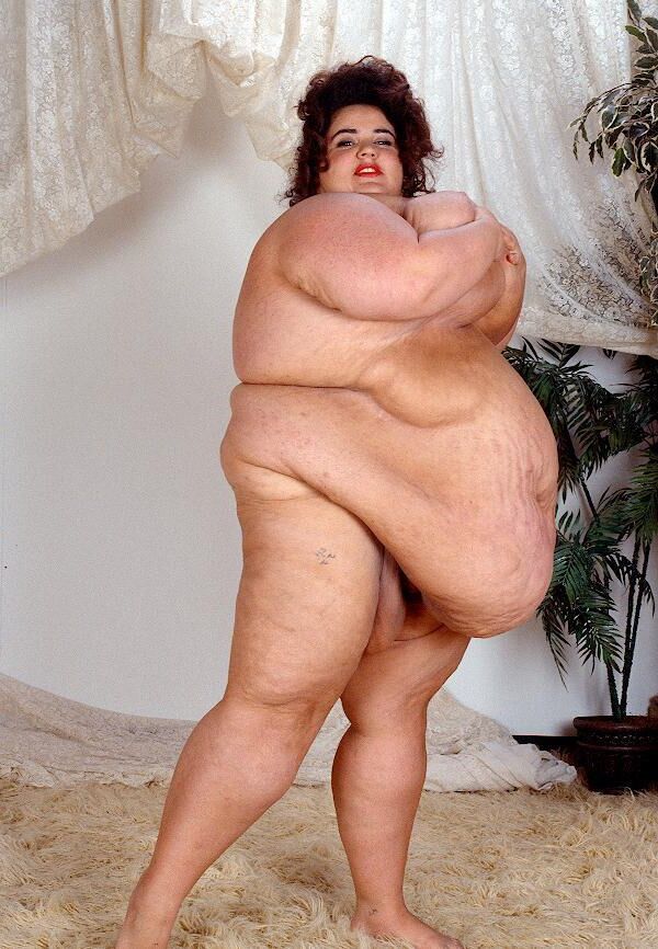 SSBBW EARTHA QUAKE LEGENDARY QUEEN