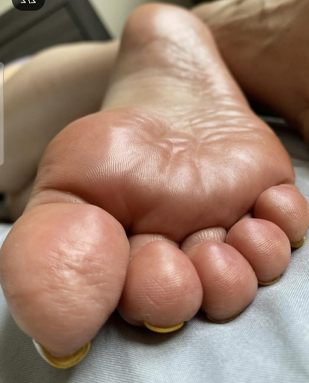 Fat feet soles and toes (bbw, ssbbw, ussbbw)