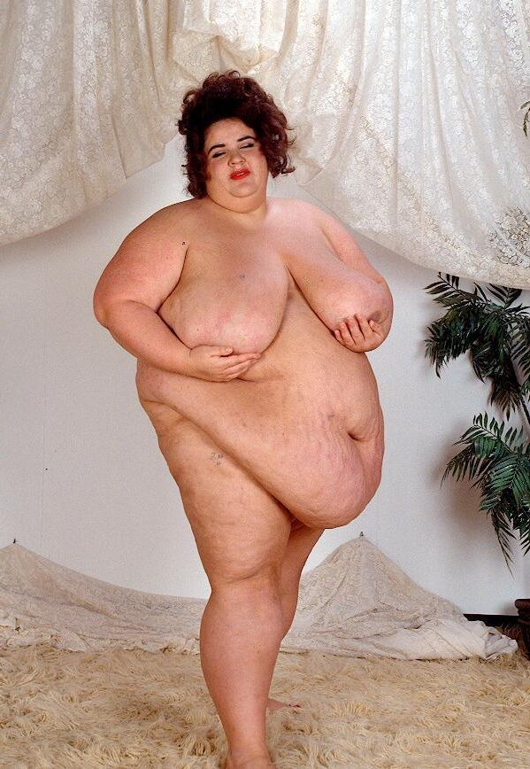 SSBBW EARTHA QUAKE LEGENDARY QUEEN