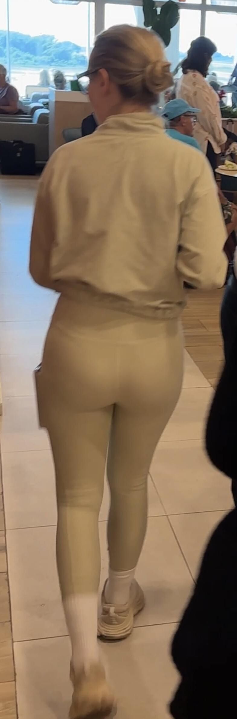 空港ヘルパー
