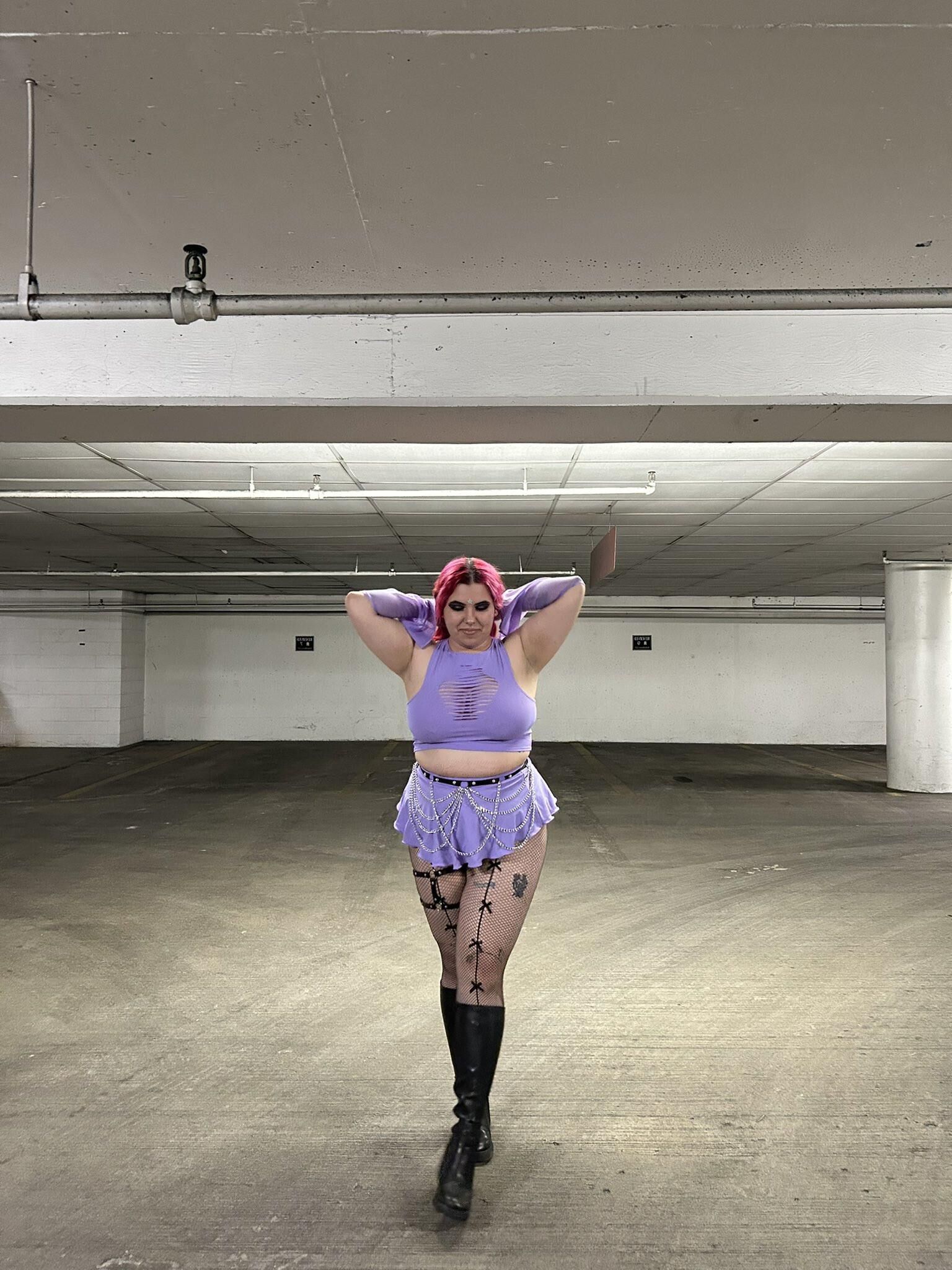 ダニの巨大なおっぱい大きなお尻ビューティーbbwラテンガールミックスホットショット