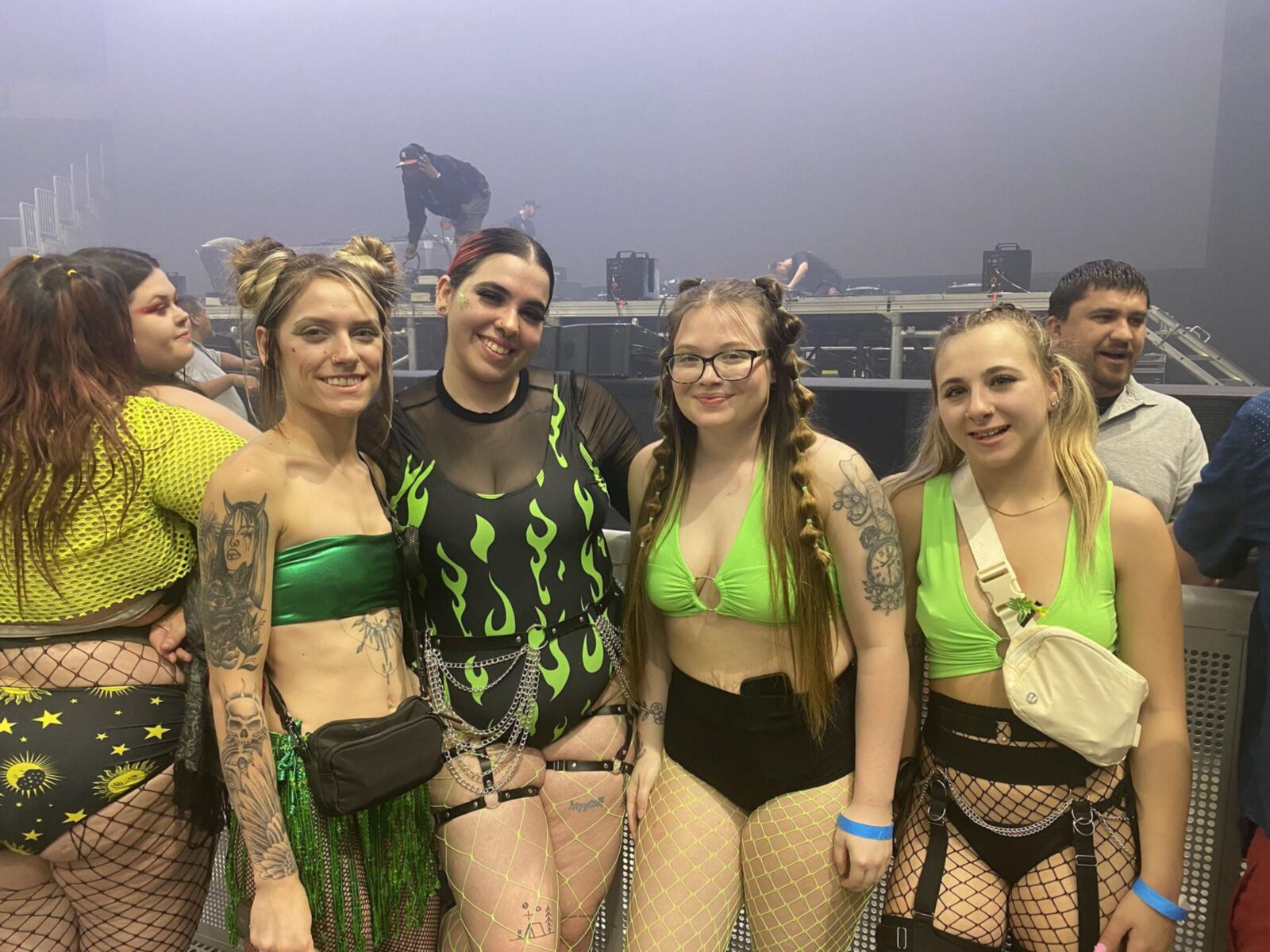 ダニの巨大なおっぱい大きなお尻ビューティーbbwラテンガールミックスホットショット