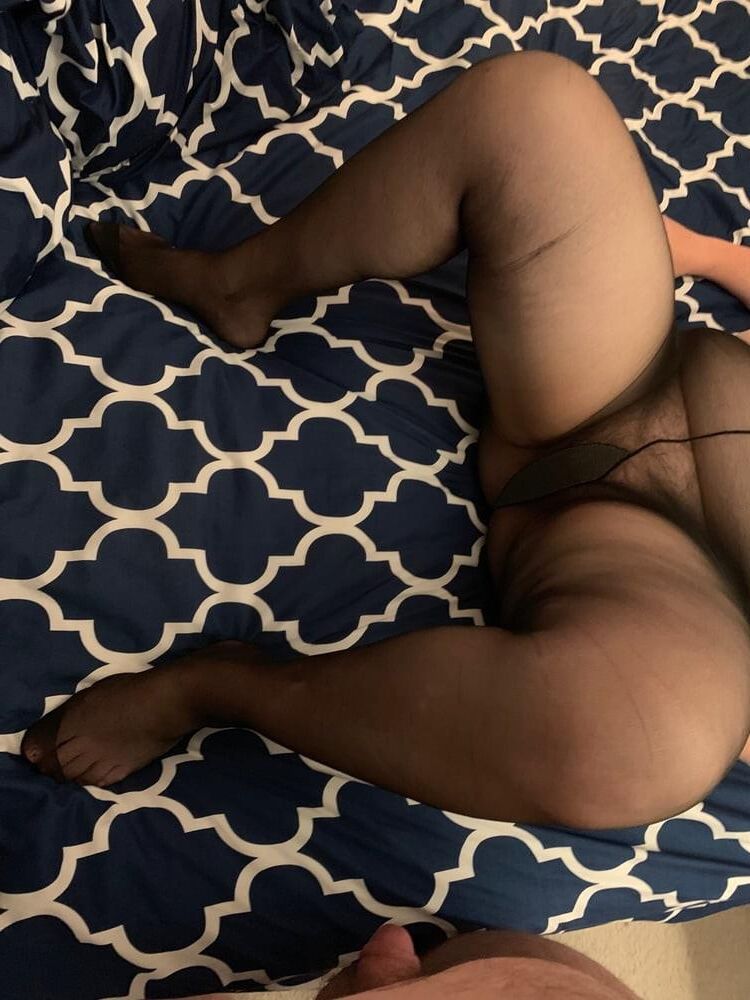 BBWの妻ジェニファーブラックパンティホース