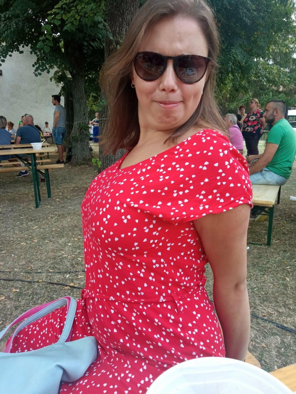 ペトラ・ハンガリーの巨乳のぽっちゃり熟女