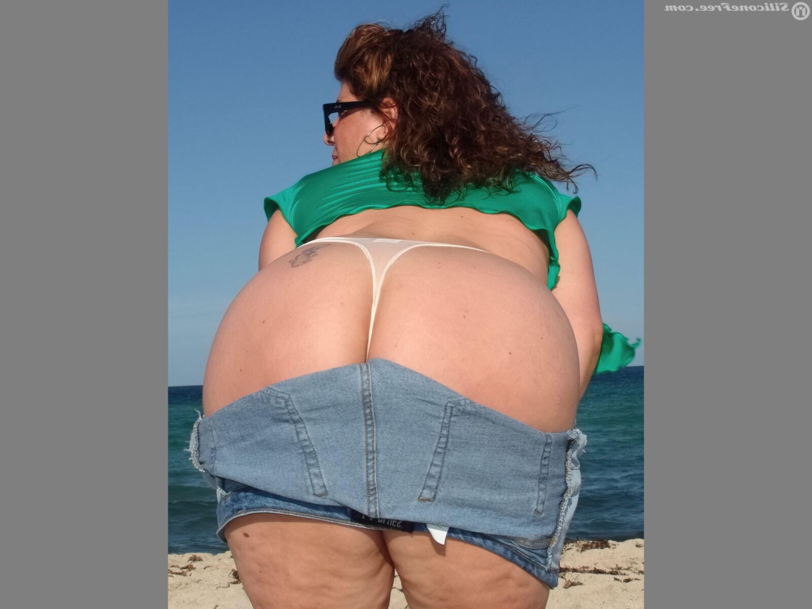 Nothing But MILFs . Victoria. Plump web whore.