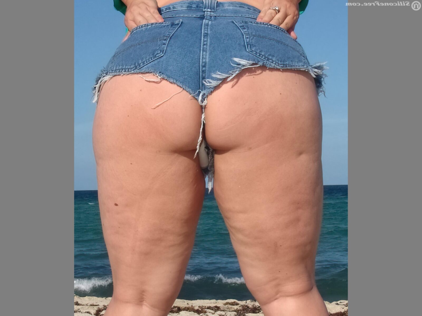 Nothing But MILFs . Victoria. Plump web whore.