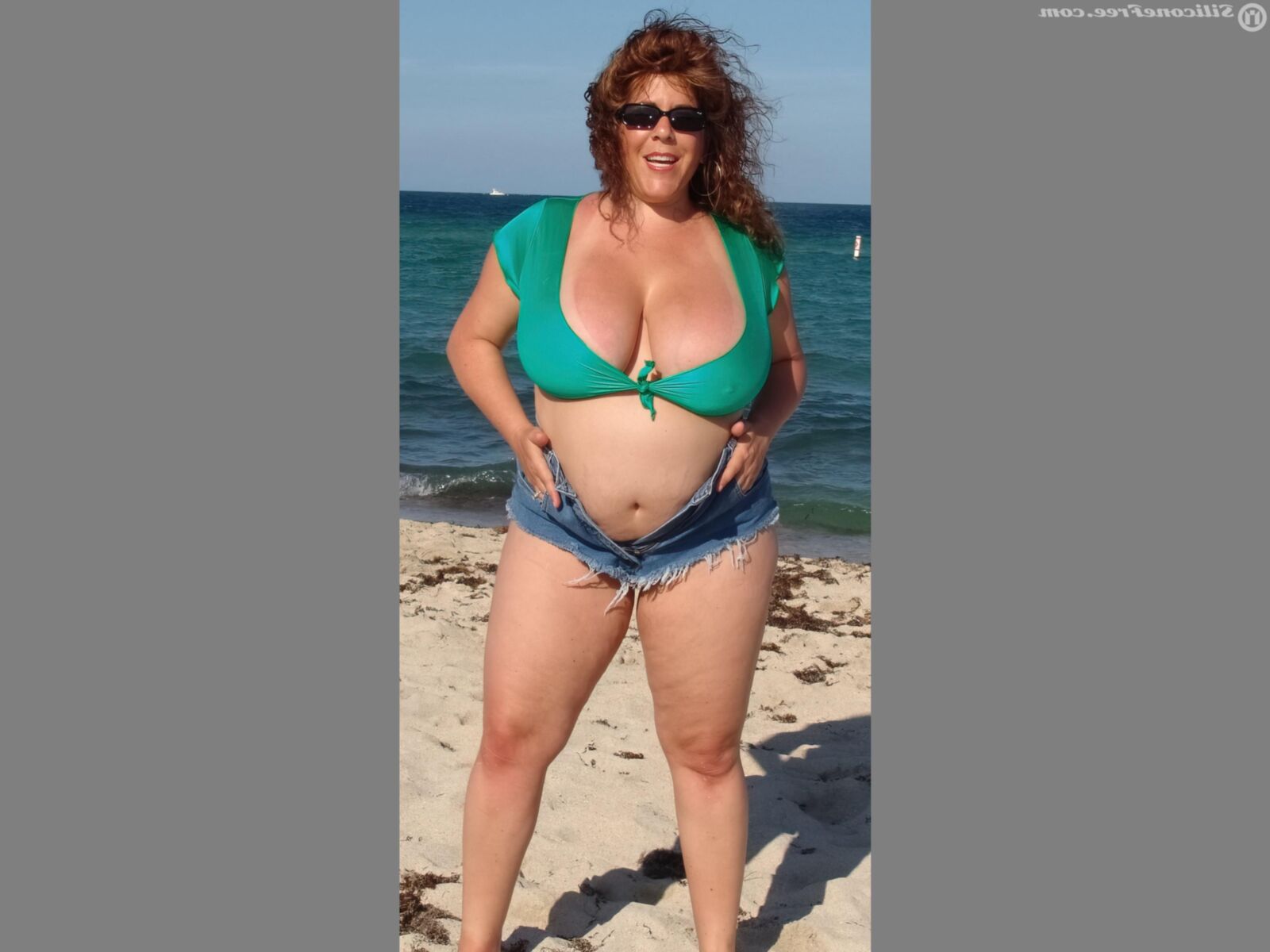 Nothing But MILFs . Victoria. Plump web whore.