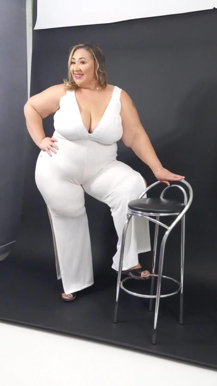 No desnudo y caliente