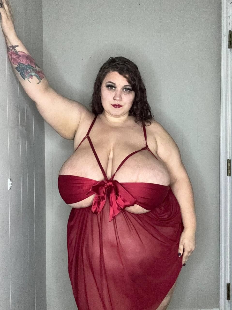 Enorme tit bbws y cómo deben vestirse.