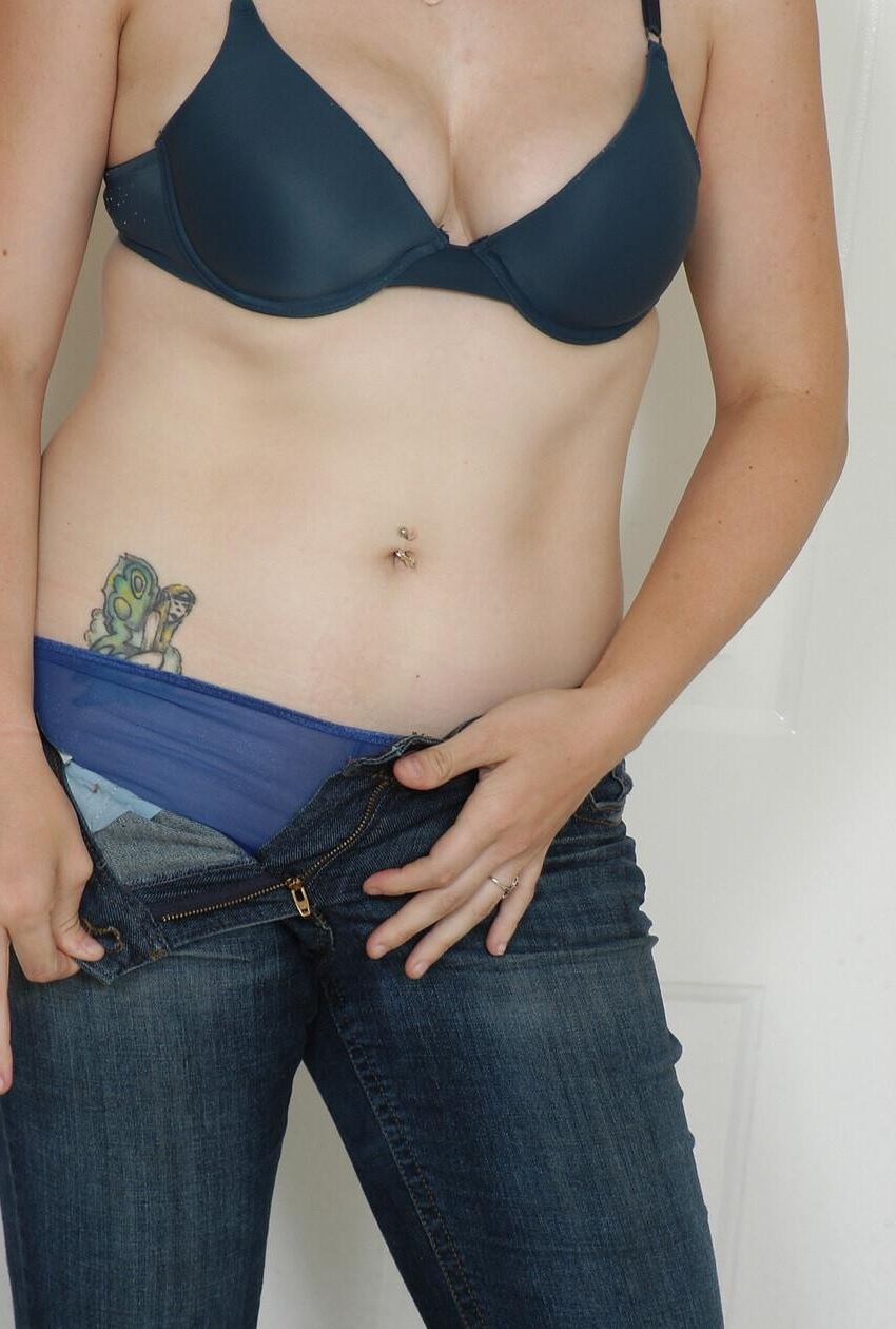 Pale phat assed teen with big tits and bald cunt natalie