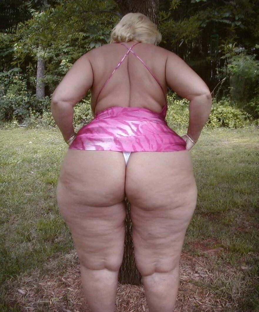 HUGE BOOTY 