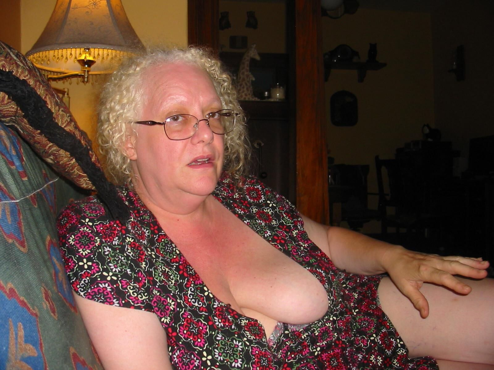 Yessica relaxing