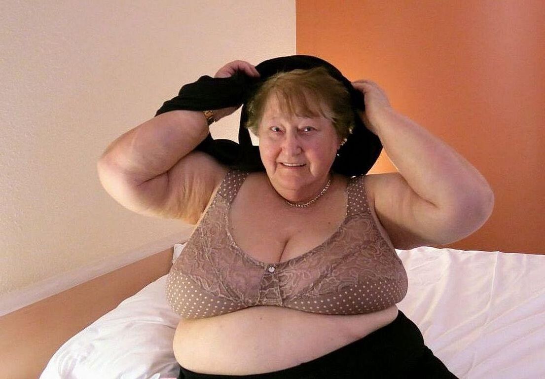 Would you make me your cum target?ll
