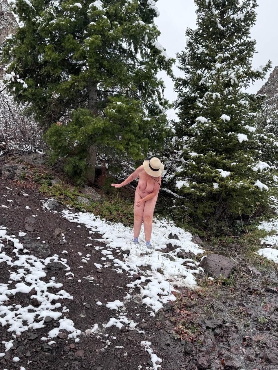 Chubby Milf Exposed Outdoors