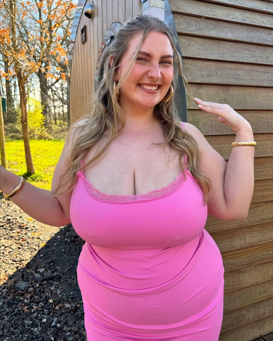 Big Big Beautiful Ellie