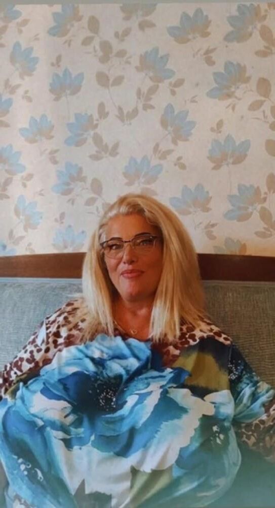 Busen Conny BBW Bety Escort