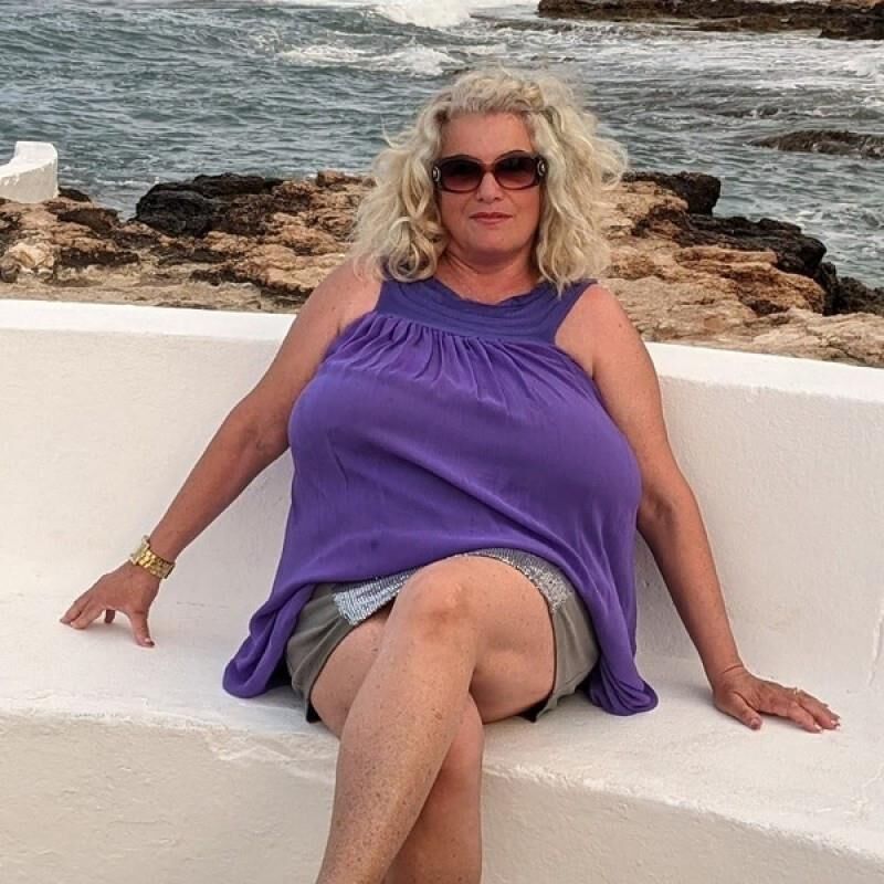 Busen Conny BBW Bety Escort