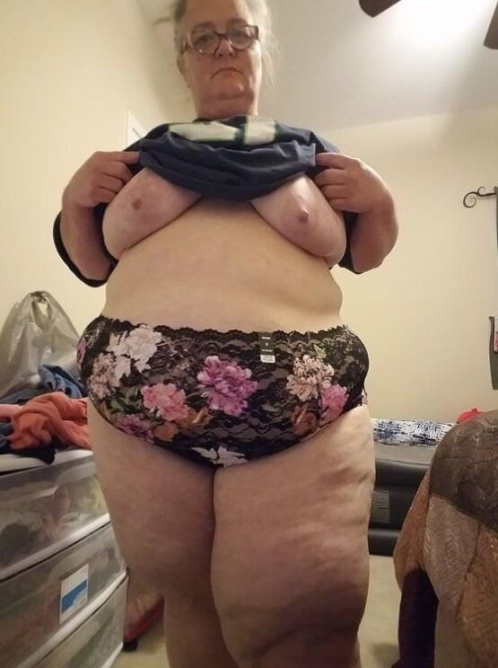 Can I be your cum target? lll