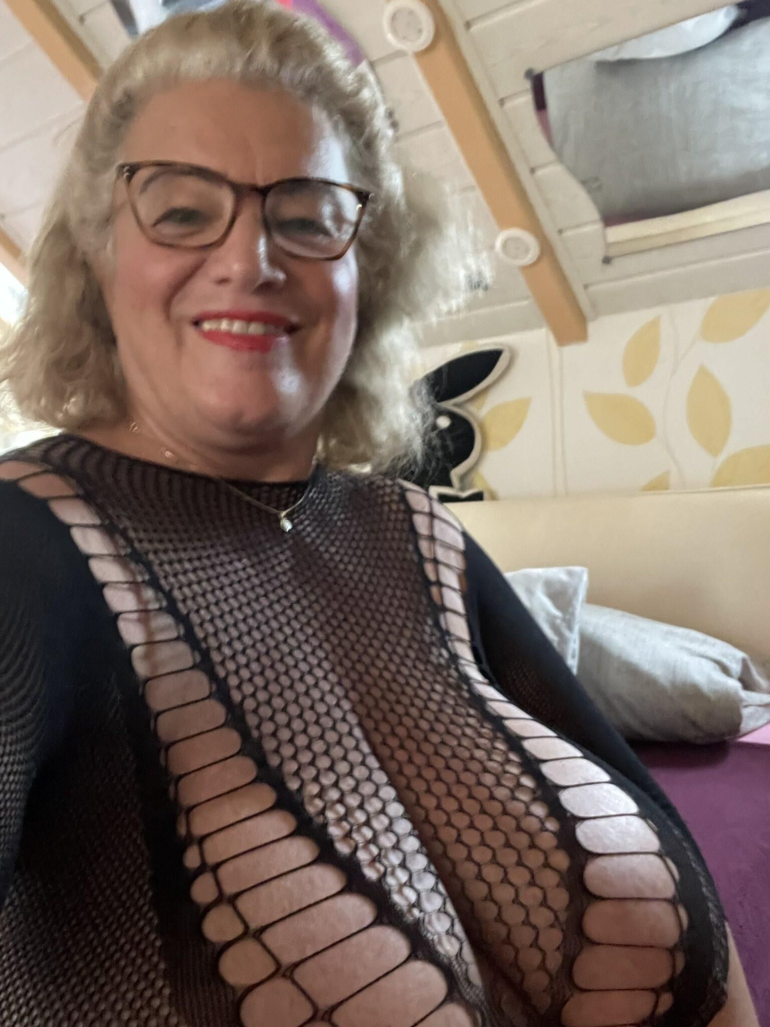 Busen Conny BBW Bety Escort