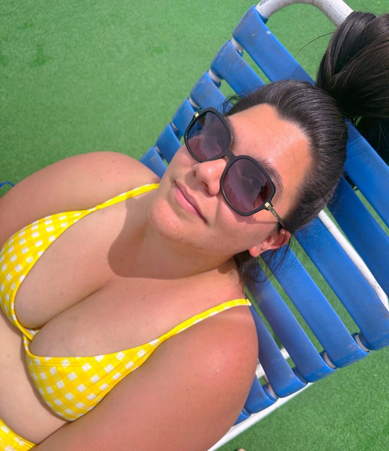 Chubby Webslut Shayla