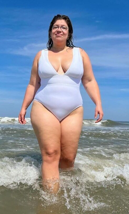 Belezas de tesão no maiô
