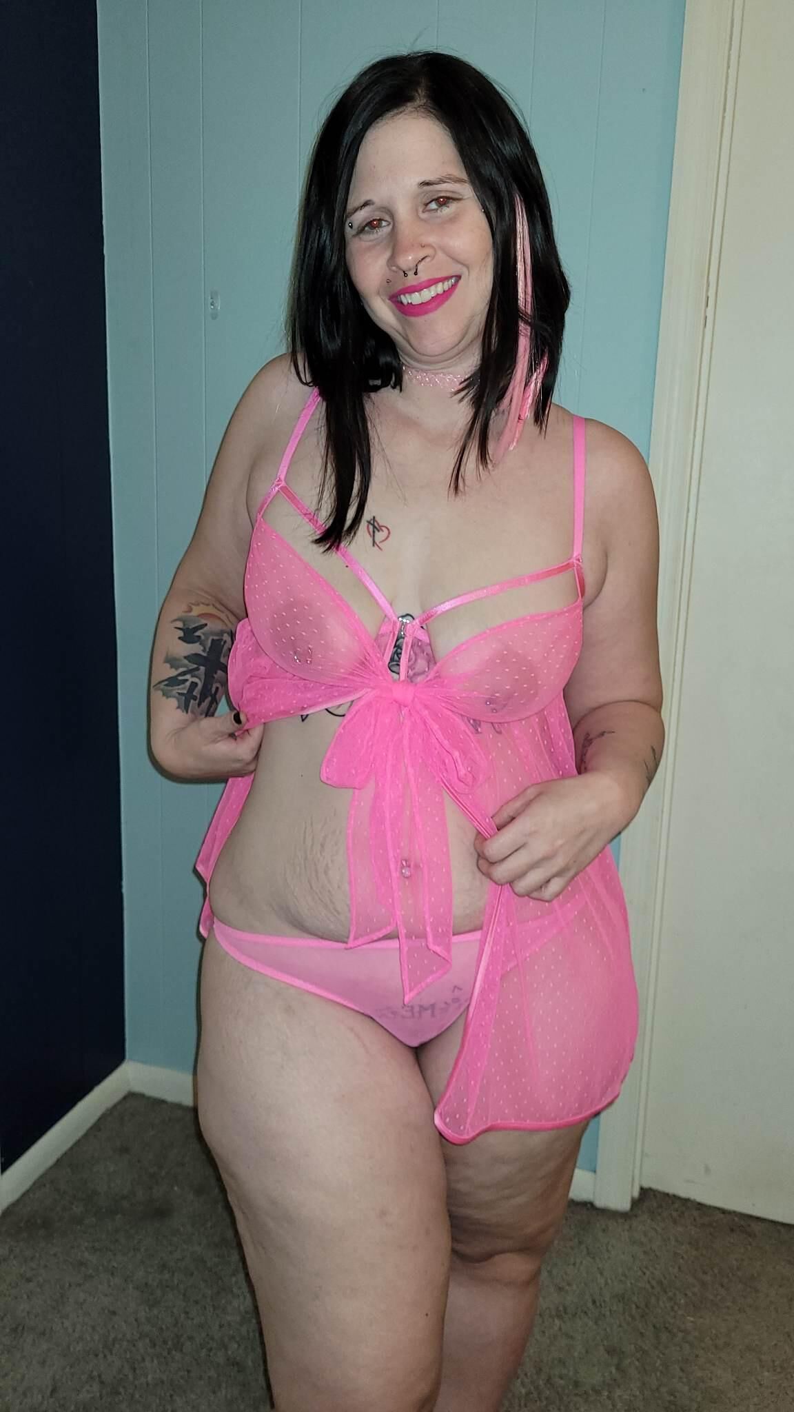 Esposa chloe em ver através da lingerie