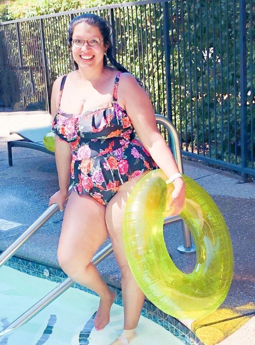 Belezas de tesão no maiô