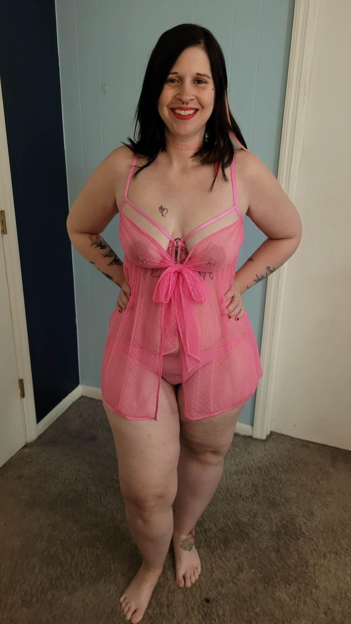 Esposa chloe em ver através da lingerie