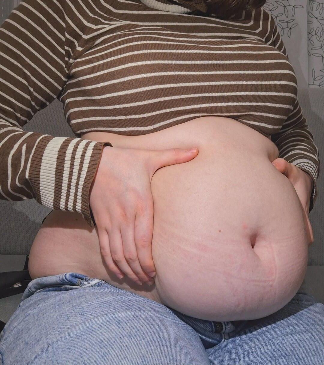 Just Some Nice Fat Belly Hang
