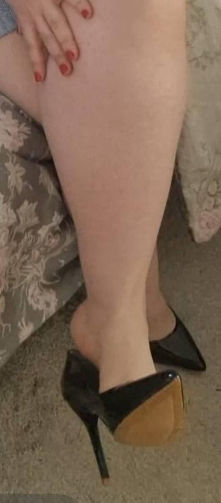 Shoe Dangling & Heel Popping