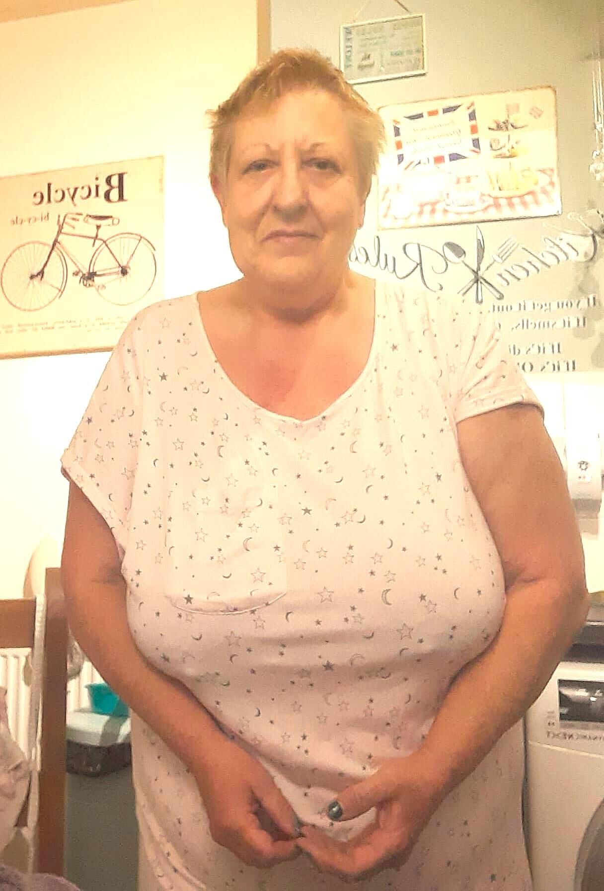 Жена с педиком бабушка Дебби