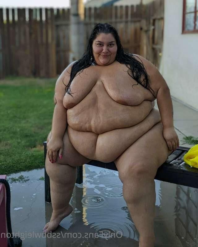 SSBBW Leighton