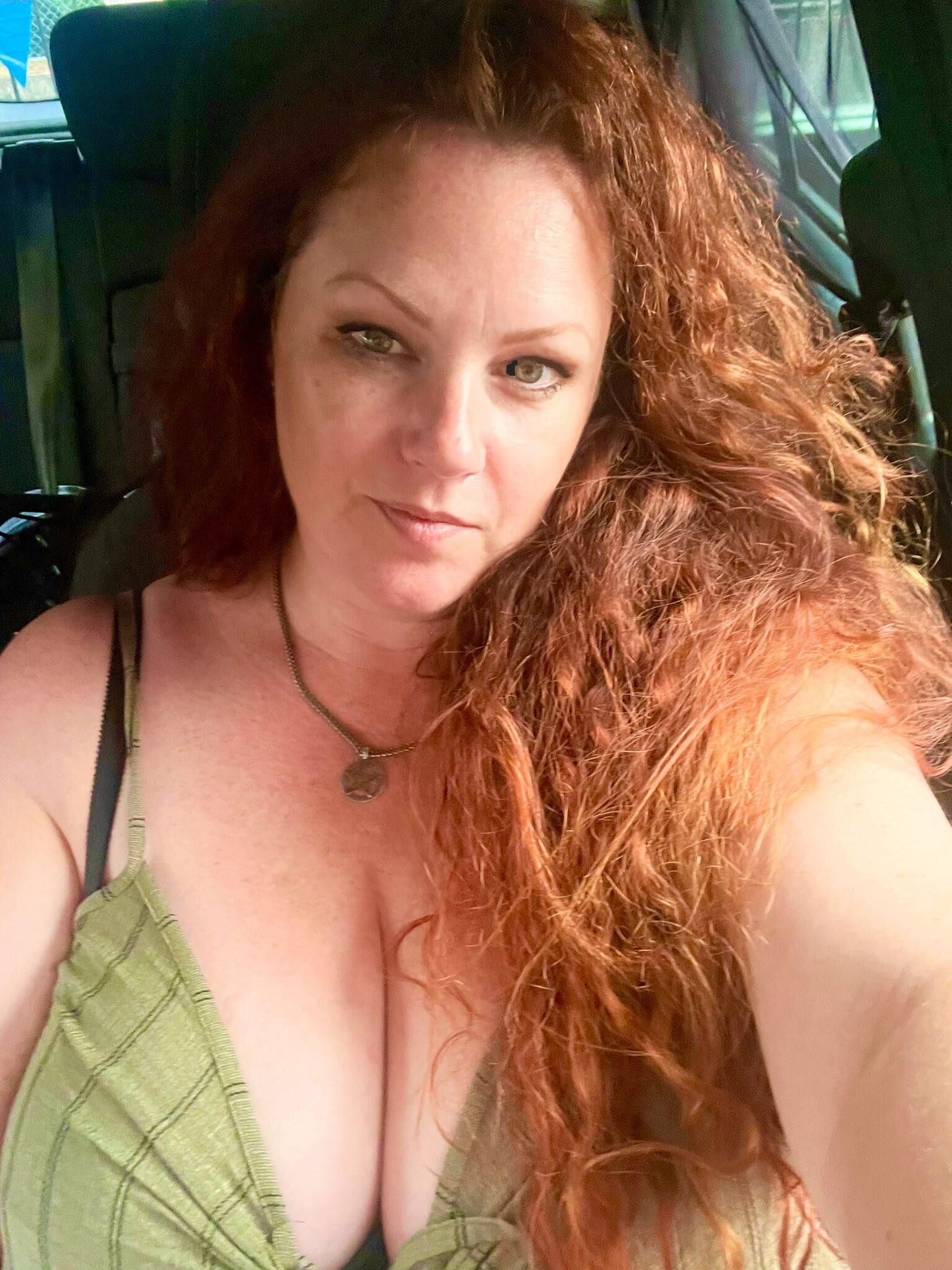 Redd riesige Brüste Big Ass geile BBW Milf gemischte heiße Fotos