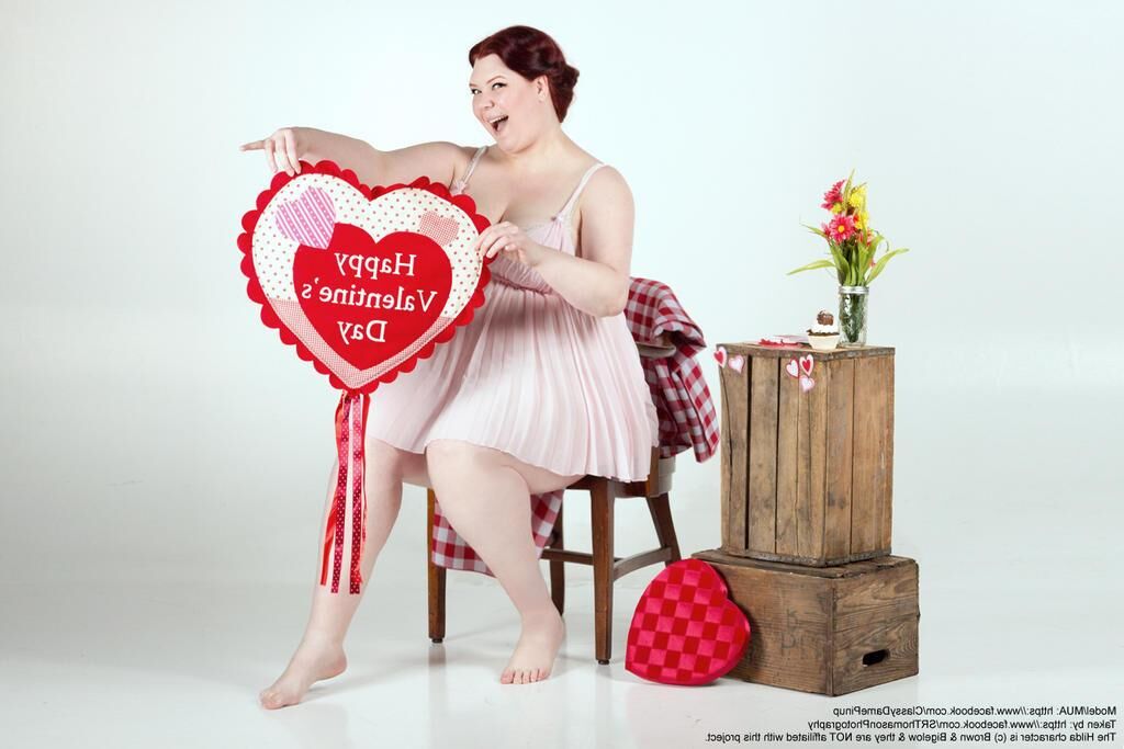 Beau modèle de taille plus nn