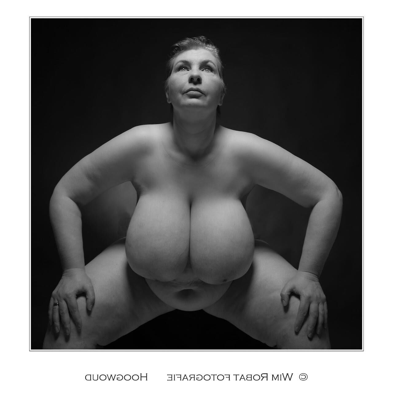 Sandra Huge Tits BBW Mature Model