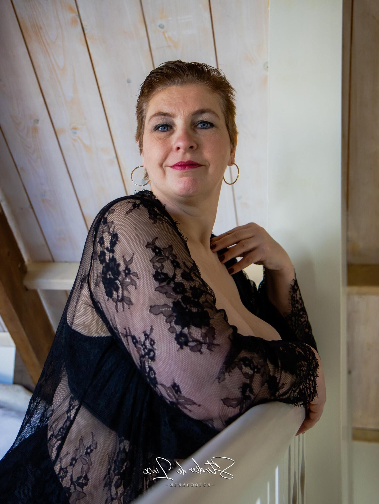 Sandra Huge Tits BBW Mature Model