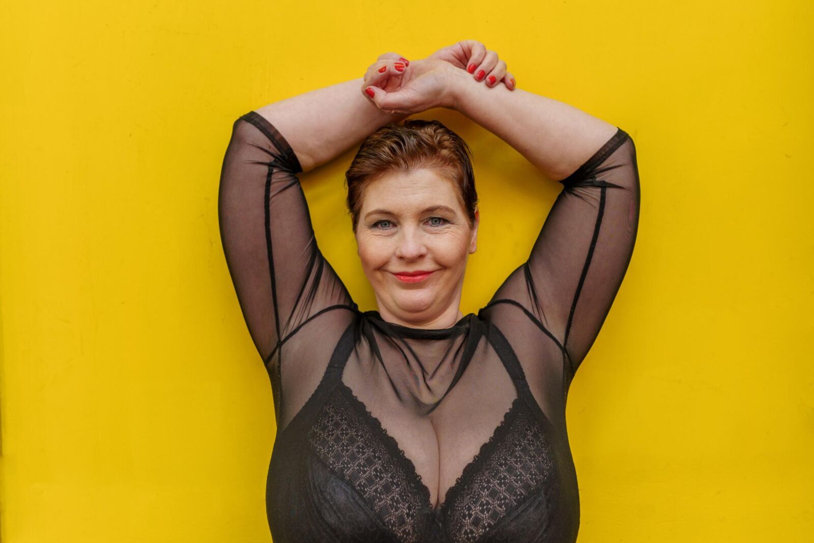 Sandra Huge Tits BBW Mature Model