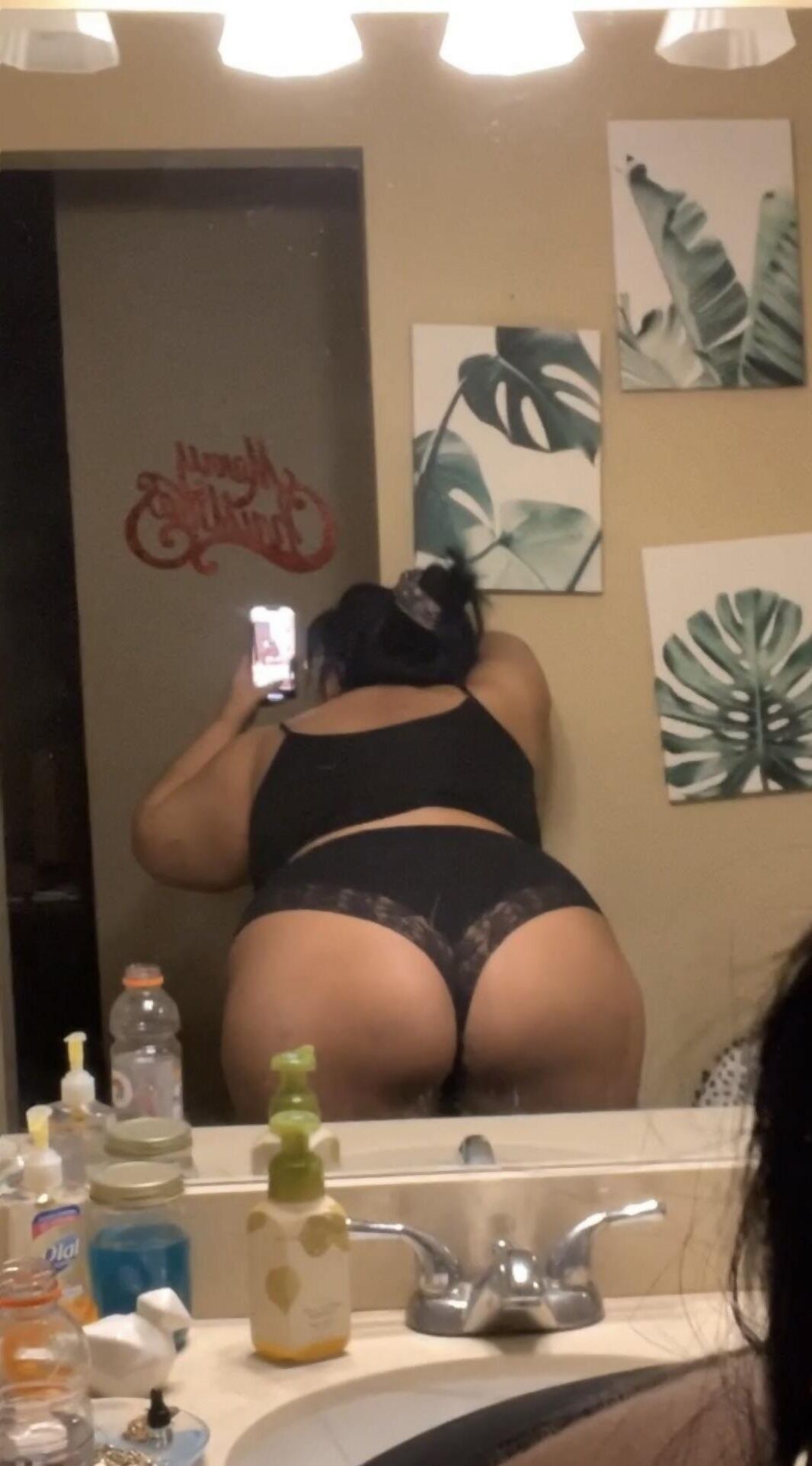 Très jolie brune bbw