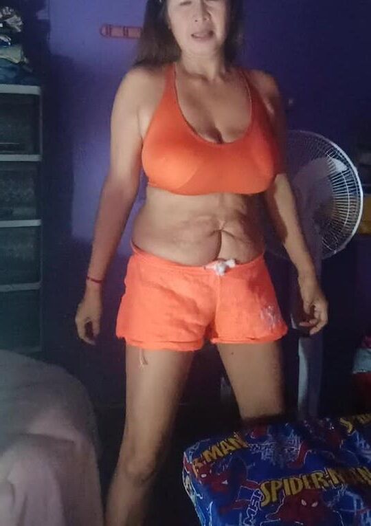 She still have her slappy belly