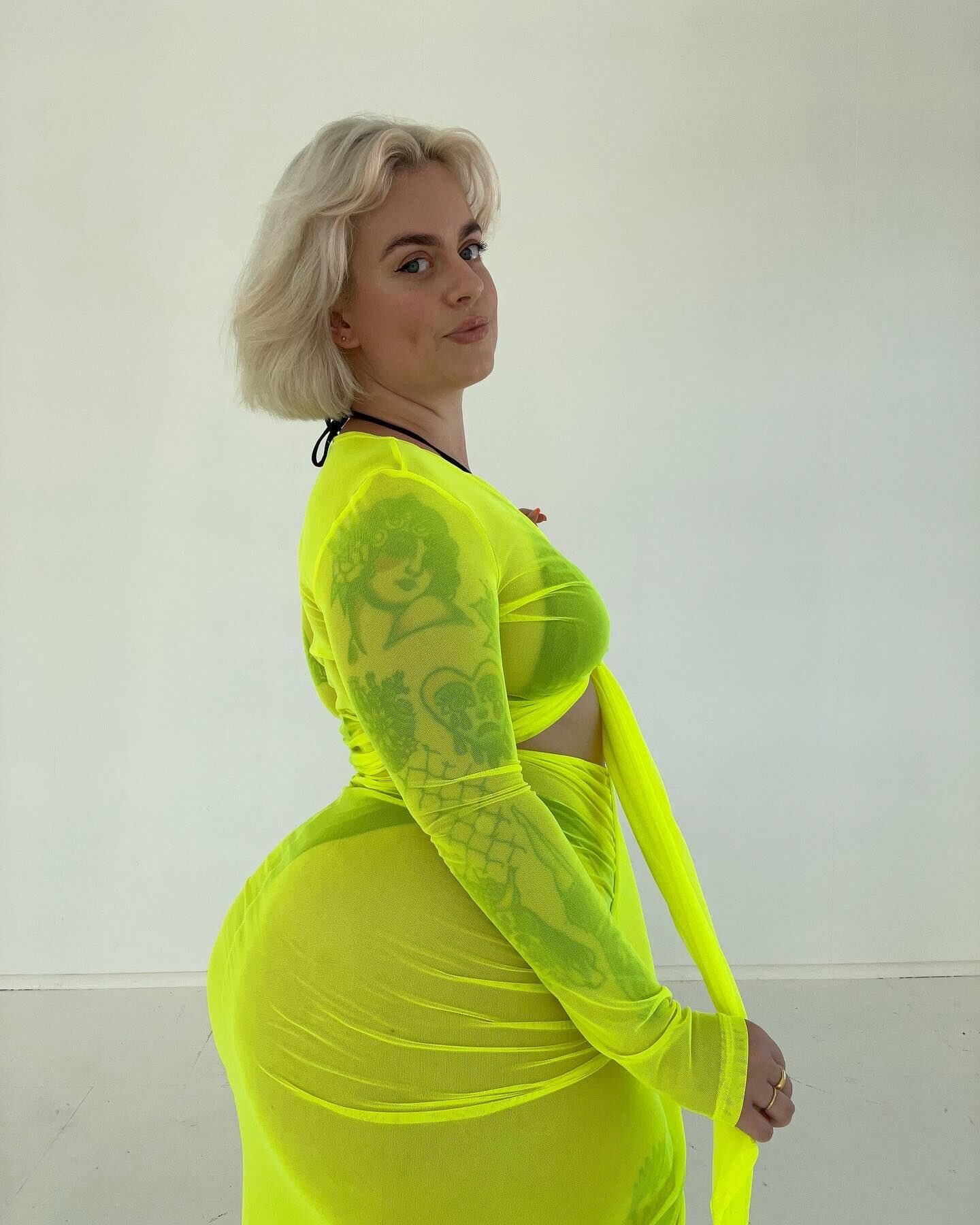 Soph Big Butt Big Ticts Beauty Blonde BBW Girl смешанные горячие выстрелы