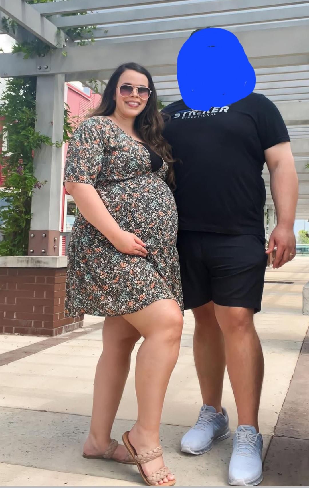 Fotos de pés de menina da igreja