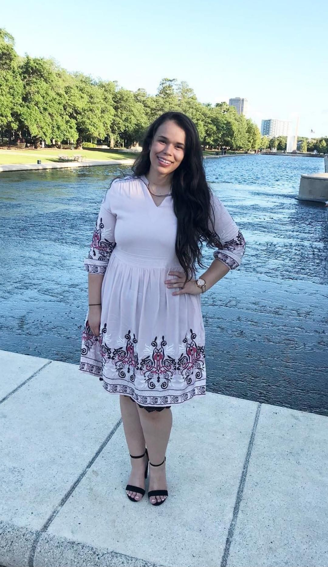 Fotos de pés de menina da igreja
