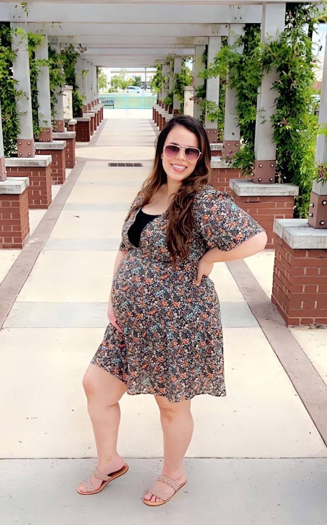Fotos de pés de menina da igreja