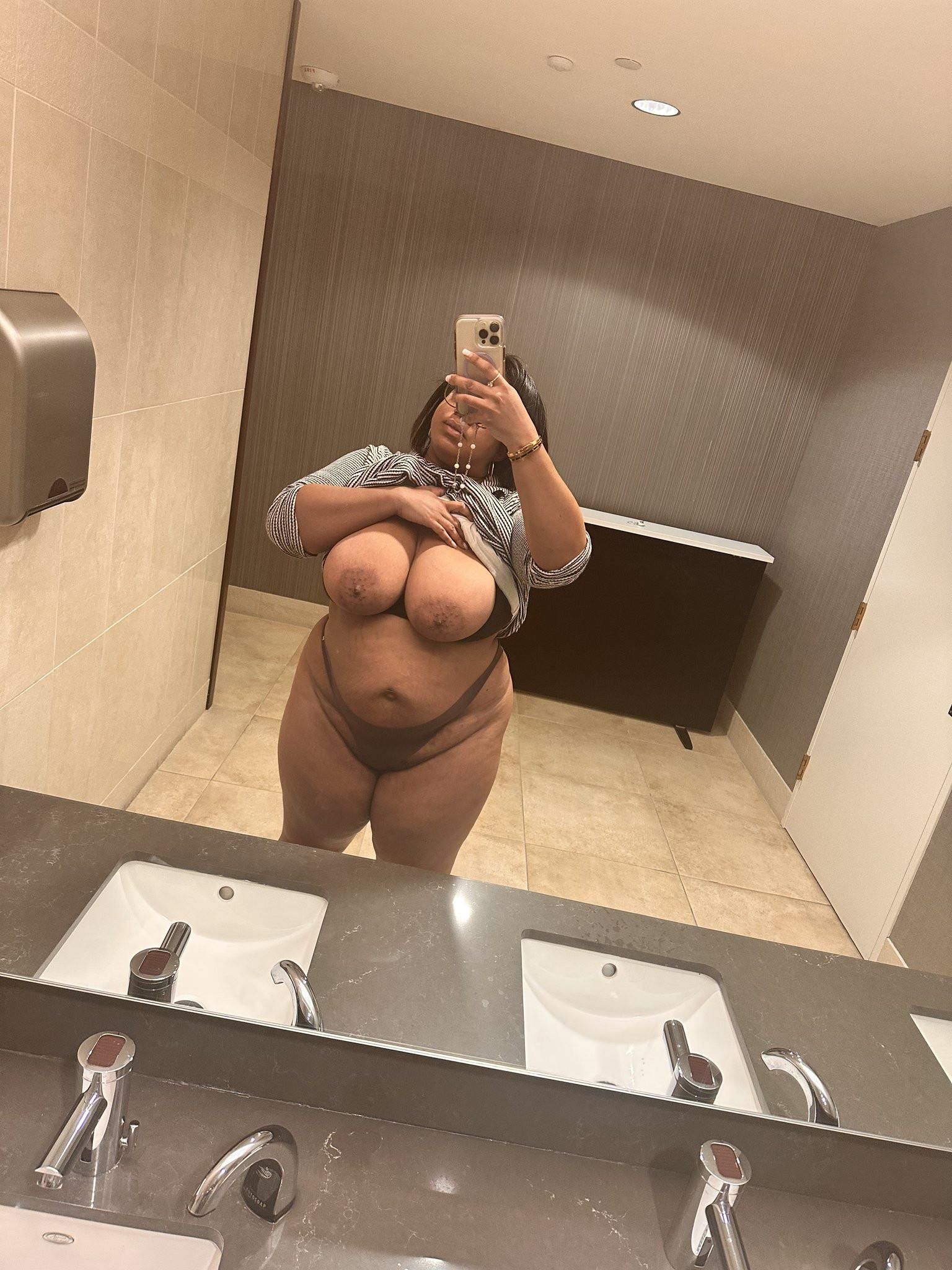 Workplace Toilet Flasher DEJA BOO
