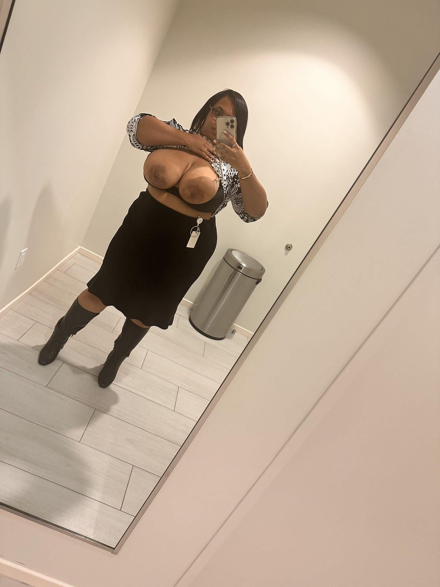 Workplace Toilet Flasher DEJA BOO