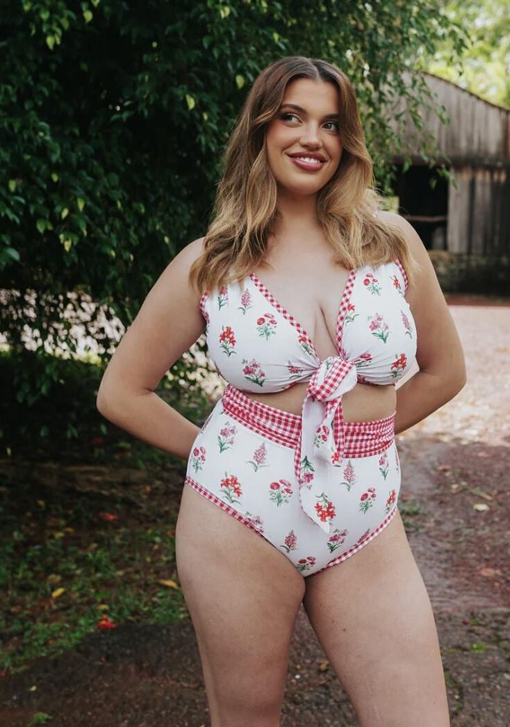Schöne Thicc oder vollbusige Modelle