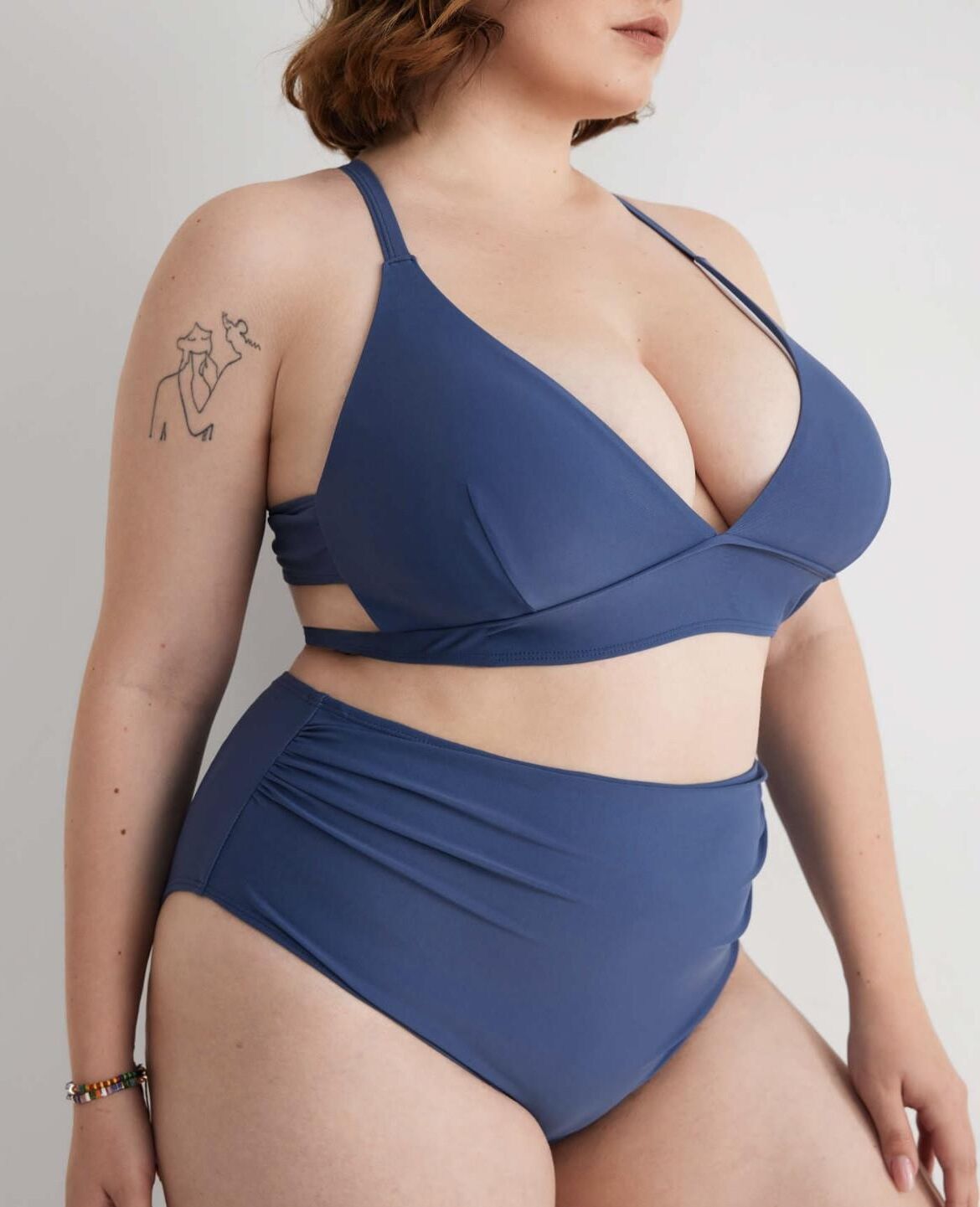 Schöne Thicc oder vollbusige Modelle