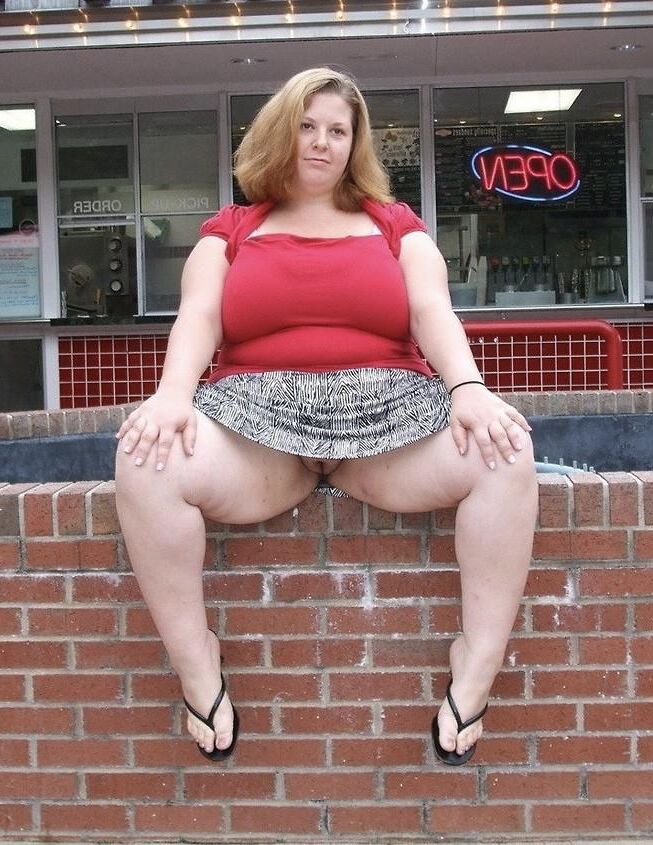 Bbw thighs wide open 